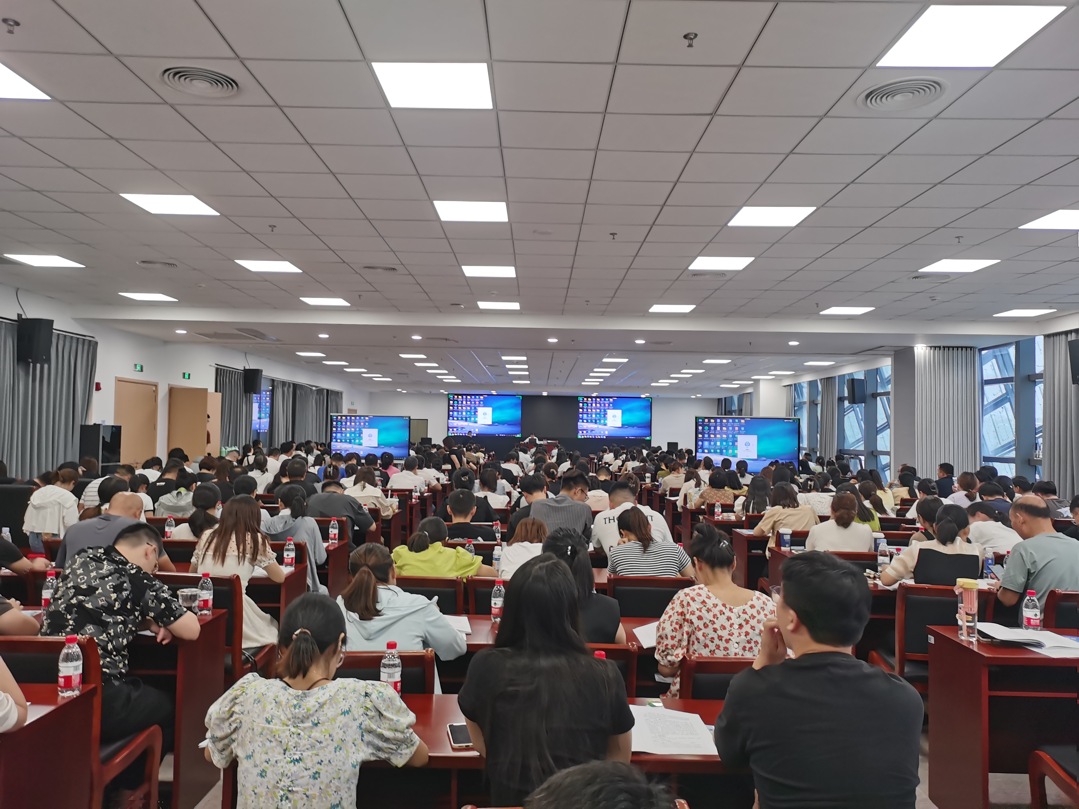 神彩争霸8ii下载(官方)登录-网站入口/网页版/手机app下载